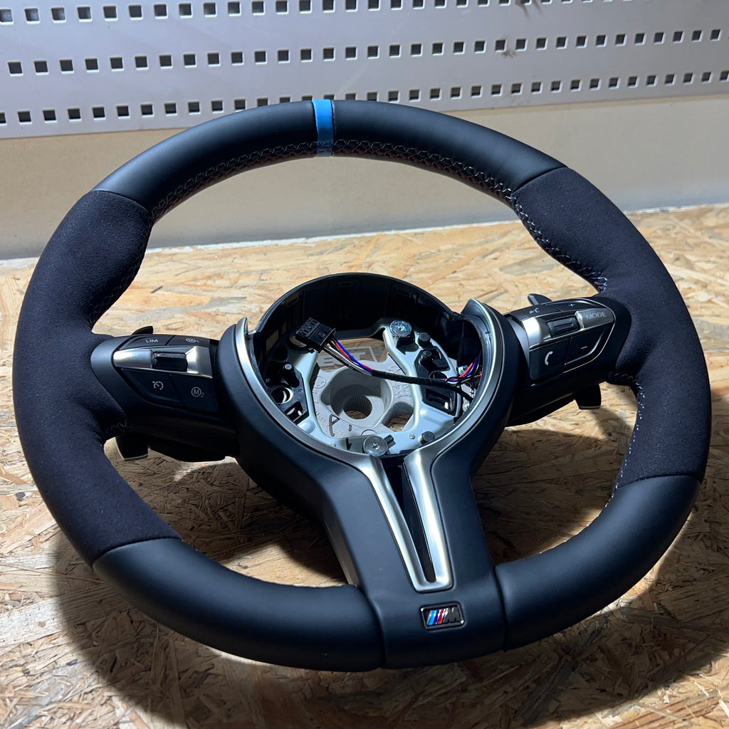 BMW F10/F11/F12/F15 - M-Performance Style Alcantara ratti