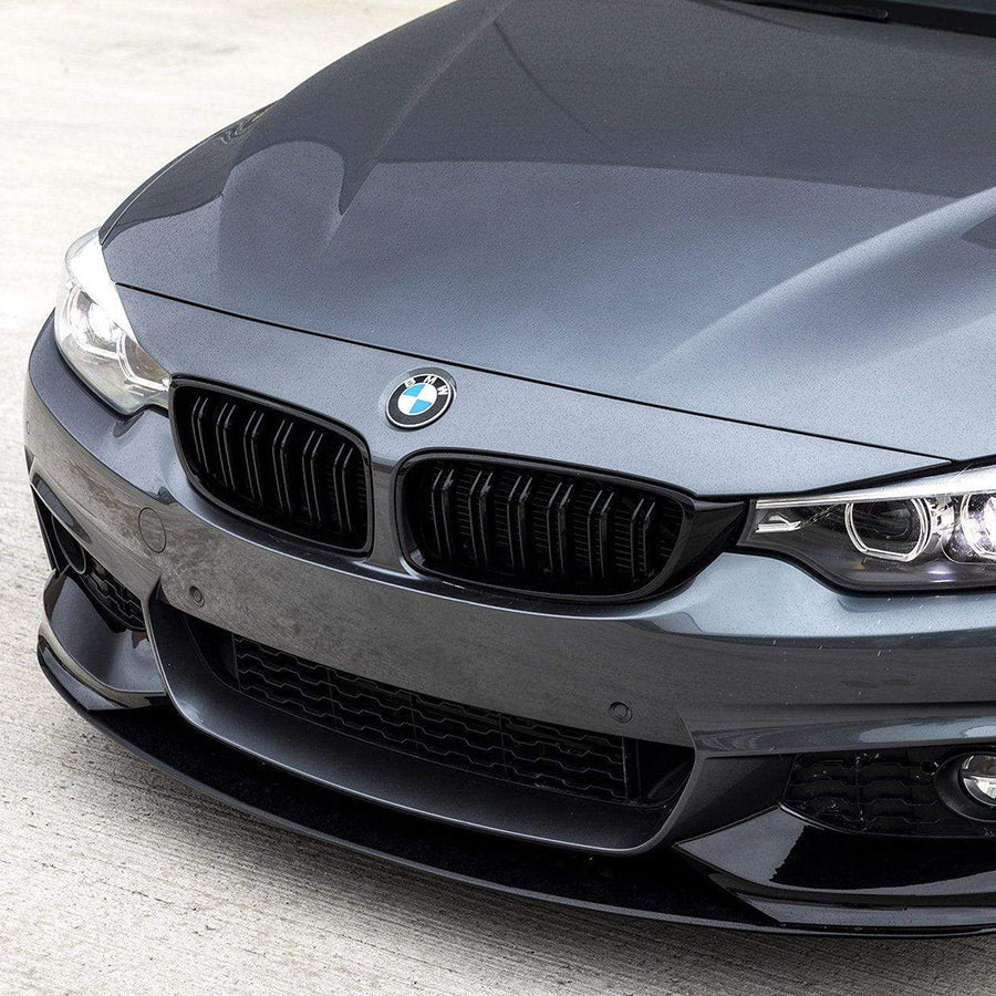 BMW F32/F33/F36/F82/F80 - Munuaiset M4 style kiiltävän musta