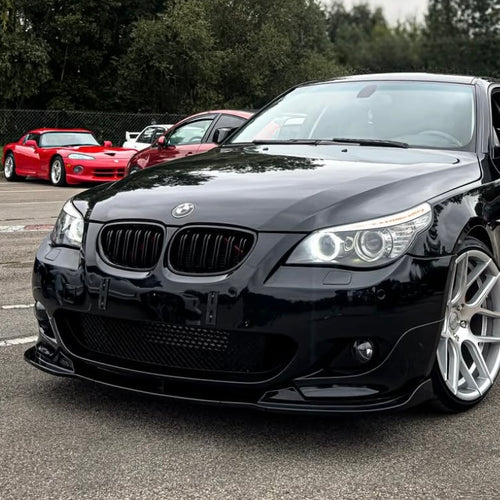 BMW E60/E61 munuaiset M-style kiiltävän musta