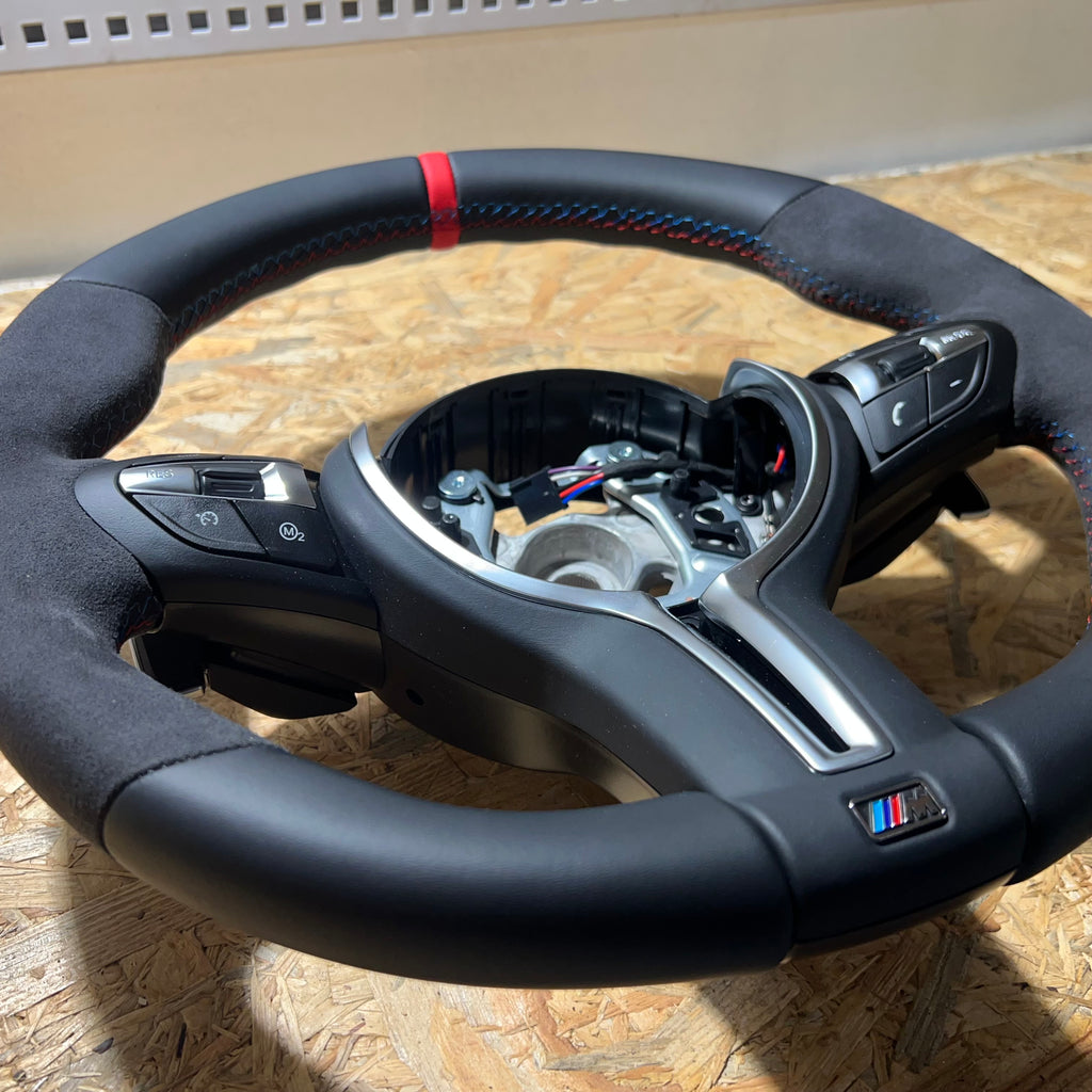 BMW F10/F11/F13 - Ratti alcantara/nahka punainen