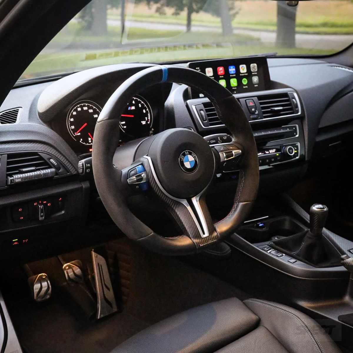BMW F20/F30/F32/F80 - M-Performance Style Alcantara ratti
