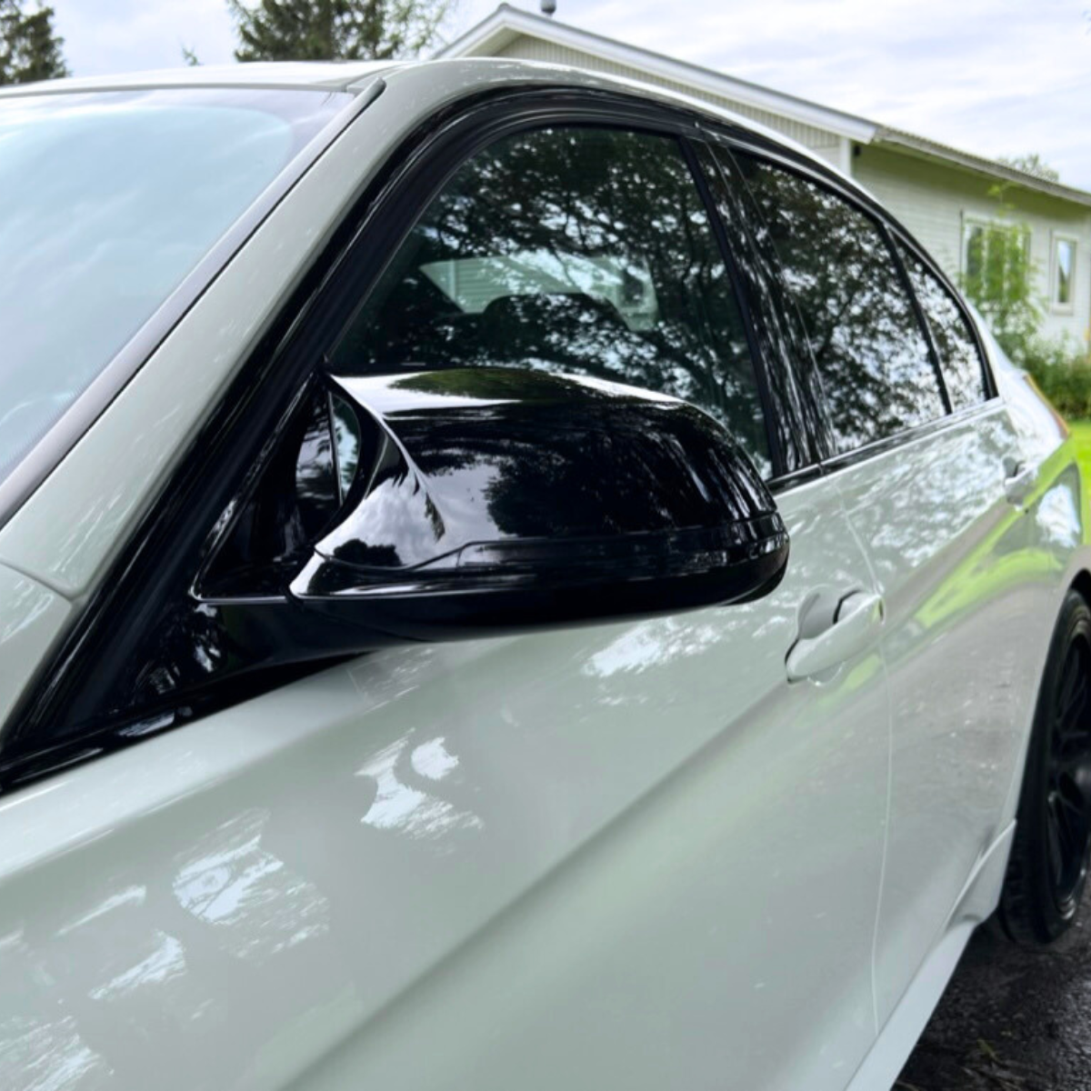 BMW F22/F30/F32/F87 (2012-2019) - OEM M-Style peilit V2 kiiltävän musta